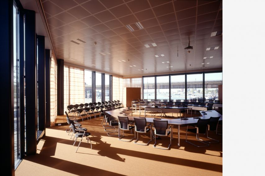 Juliette Bekkering Architects - Maashaven - Feijenoord town hall - raadzaal