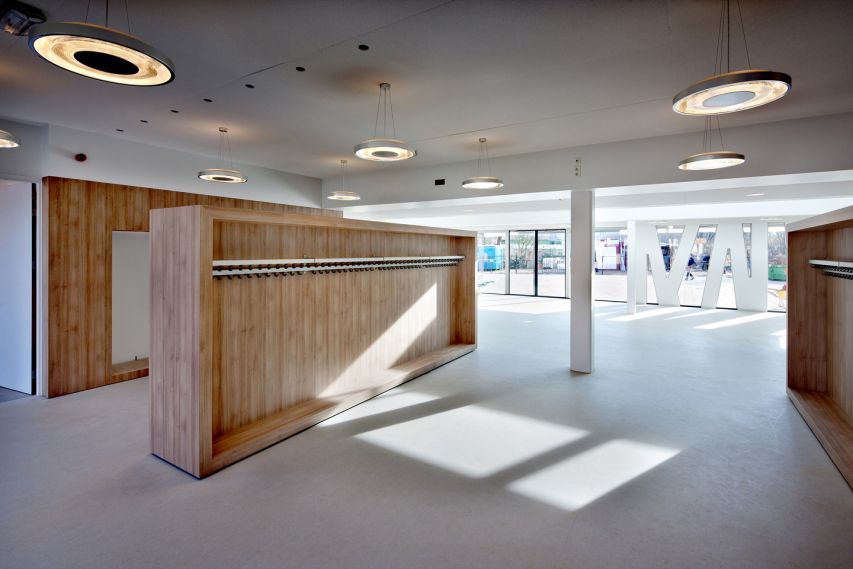 Bekkering_Adams_Interieurarchitectuur_interior_architecture_garderobe_school_wardrobe_Bloemershof